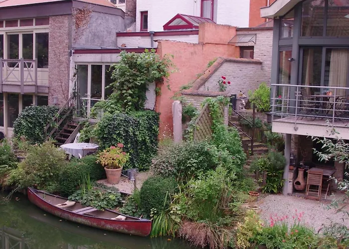 B&B Canal Deluxe